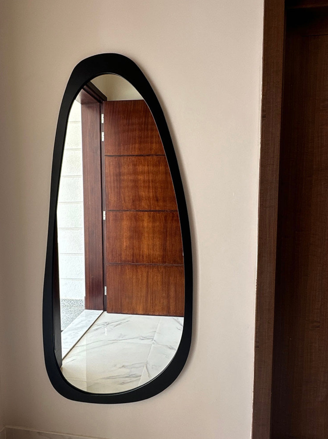 Zipo Mirror